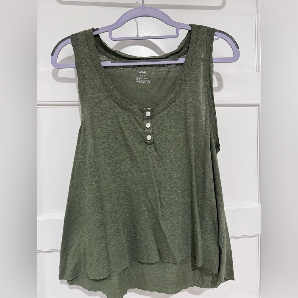 Aerie green lightweight tank
